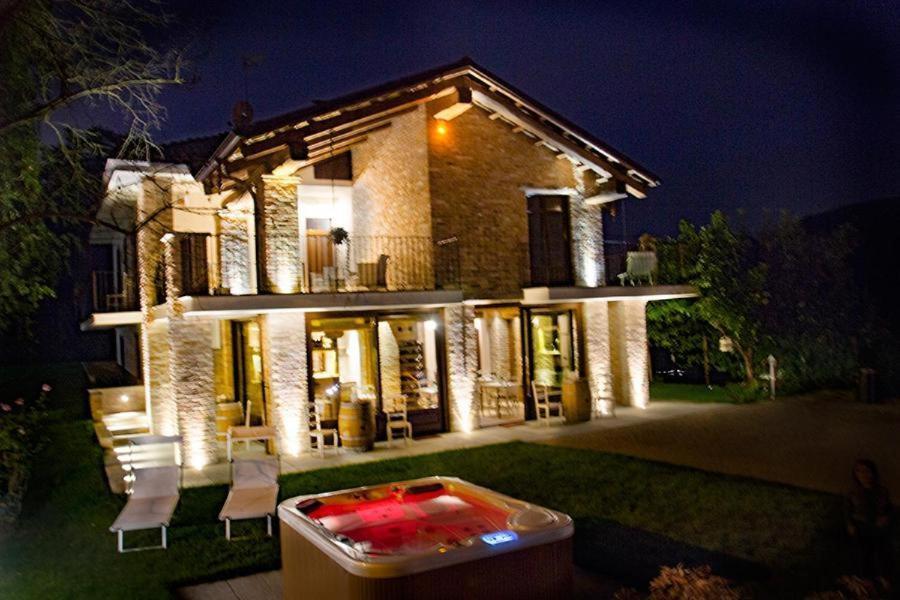Villa Laura Кастеллинальдо Экстерьер фото